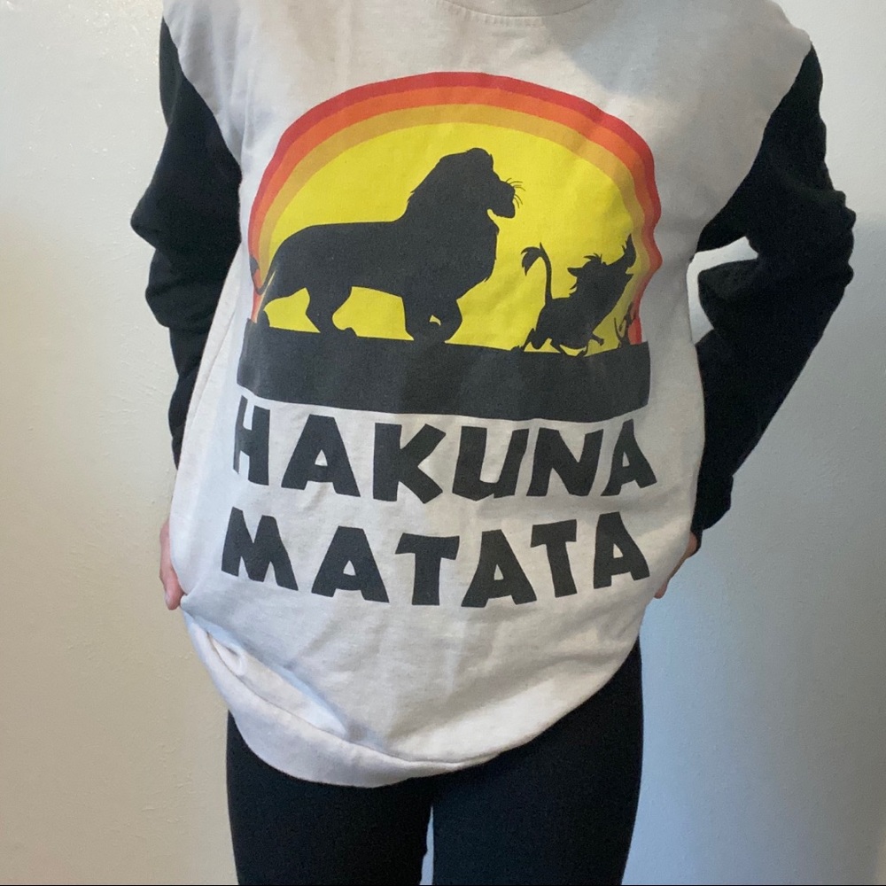 lion king disney sweater ‘ Hakuna Matata ’
